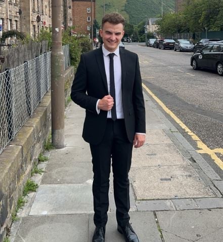Ethan21555