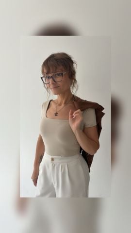 Jacqueline04
