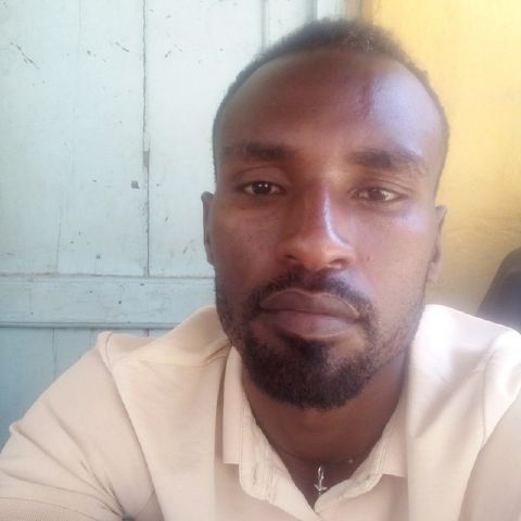 Andu853