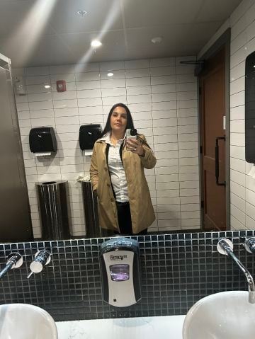Geannini is Single in lowell, Massachusetts, 5