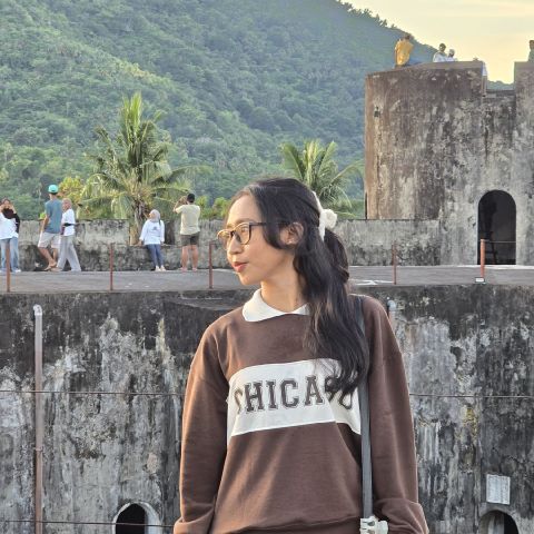 GloriadeQ is Single in Ambon, Maluku, 3