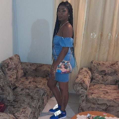 Ella716