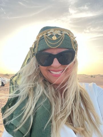 Elly54