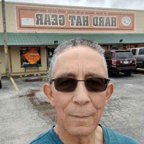 David1754 is Single in Rogersville, Missouri, 4