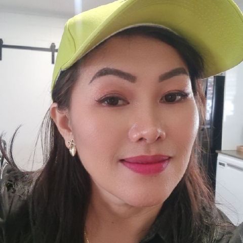 Chanie83 is Single in Bentley Park, Queensland, 2