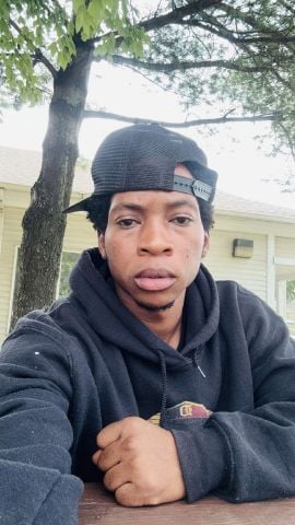 FelixHeavens is Single in Detroit, Michigan, 2