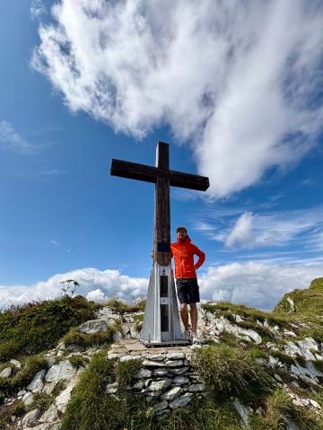 Elias2205m