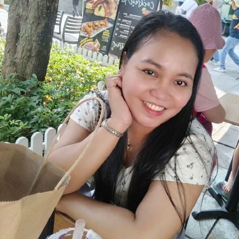 Christine351990