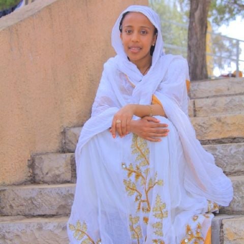 hiwot26