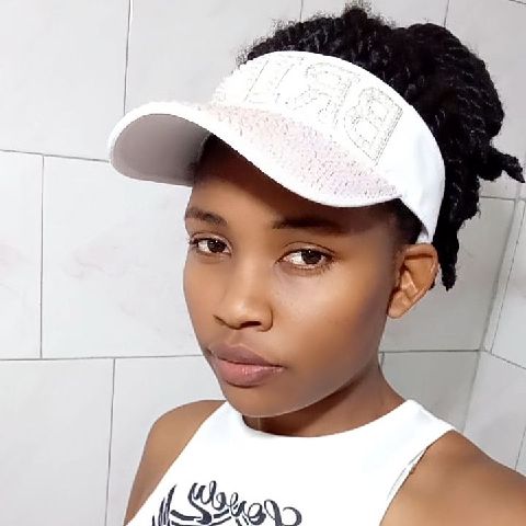 Hannah25480256