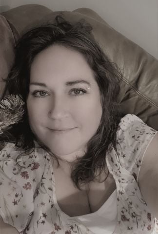 DebbieT73