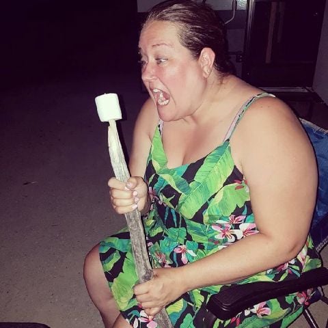 DebbieT73 is Single in Edmonton, Alberta, 4