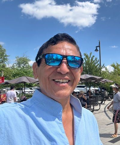 JulioZ1218 is Single in Markham, Ontario, 3