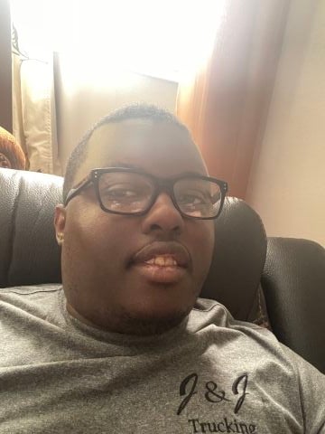 Lookin4u88 is Single in MILWAUKEE, Wisconsin, 4