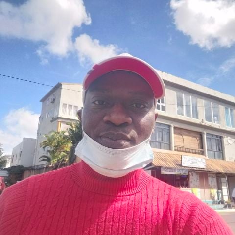 Sholsky54 is Single in Port Loius, Pamplemousses, 4