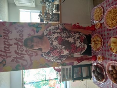 Dulnara is Single in MIAMI, Florida, 4