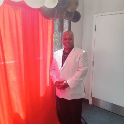 Danny289038128
