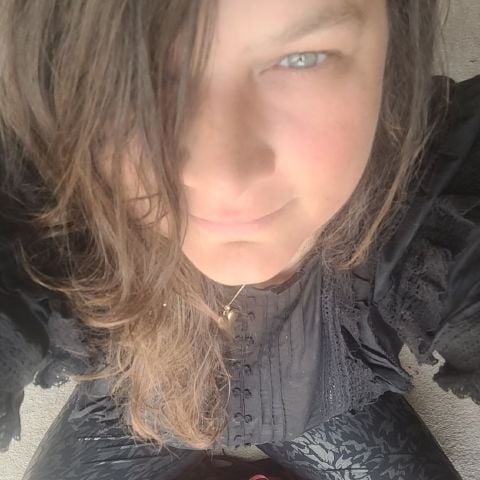 Hayley8 is Single in Bowmanville, Ontario, 3