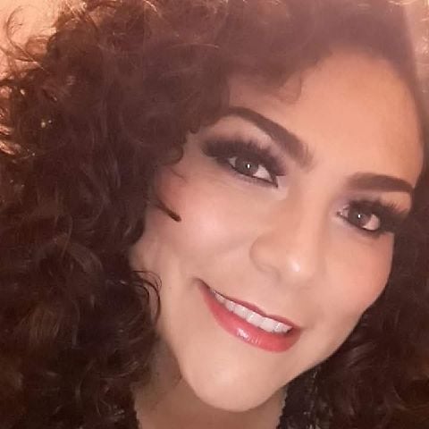 Daniela19791403