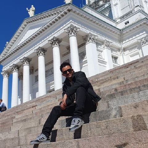 Lewi_L is Single in Glasgow, Scotland, 4