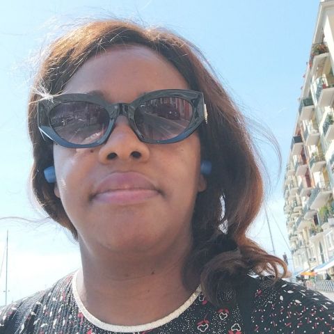 Vickie44