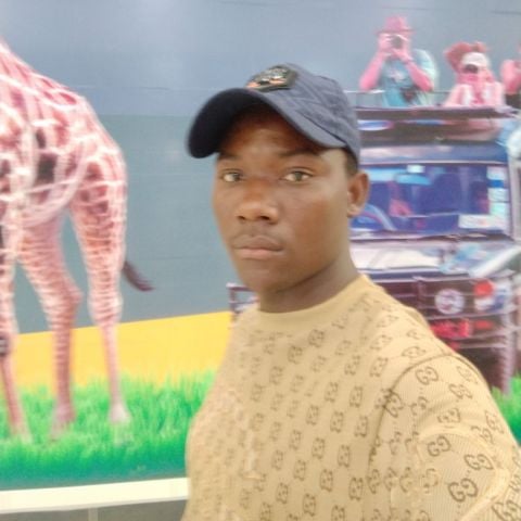 Ashy02