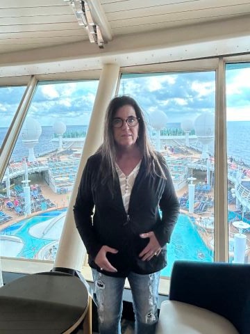 Leah1966 is Single in EVANSDALE, Iowa, 2