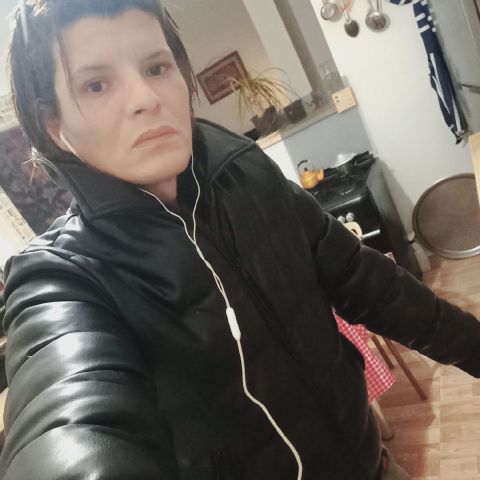 themornimgsun is Single in Tripoli, Libya, 6