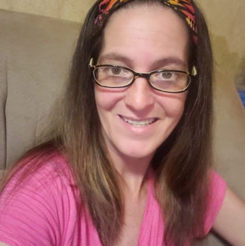 Faiwaty76 is Single in LAFAYETTE, Louisiana, 3