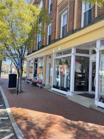 lovejoypeace860 is Single in Madison, Connecticut, 9