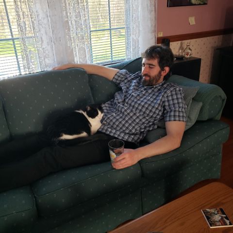 Lanmola is Single in WATERFORD, New York, 3