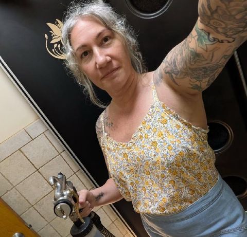 Pamela5587 is Single in Waterbury, Connecticut, 4