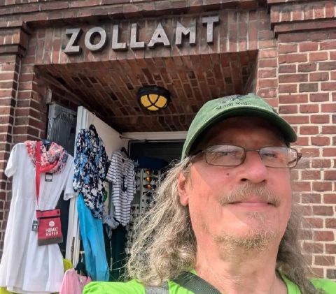 Micha987 is Single in AURORA, Colorado, 2