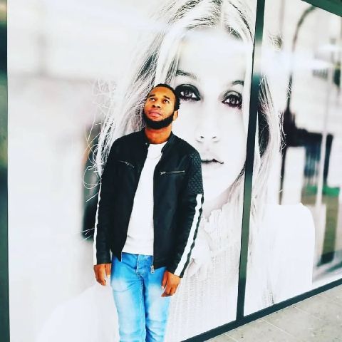 Paulokjxj is Single in Belfast, Northern Ireland, 2