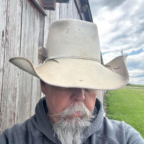 Mike4819 is Single in LOS ANGELES, California, 3
