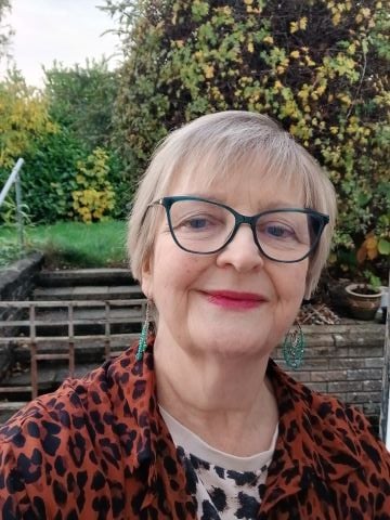 Debi646 is Single in Cheltenham, England, 3