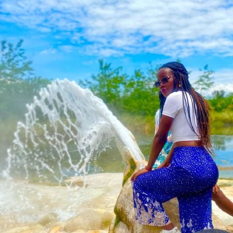 Julia62 is Single in Kampala, Kampala, 3