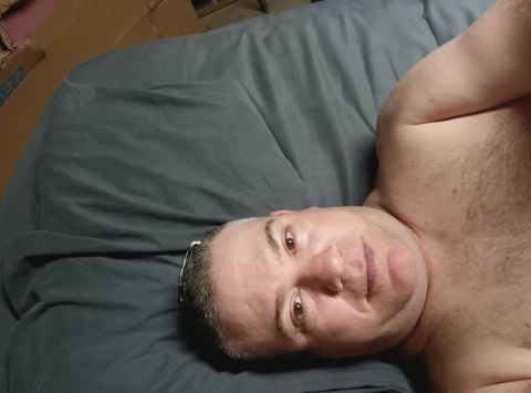 SteveR11 is Single in Torrance, California, 2