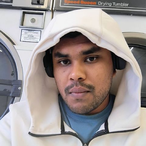 Ge101ge is Single in Leeds, England, 2