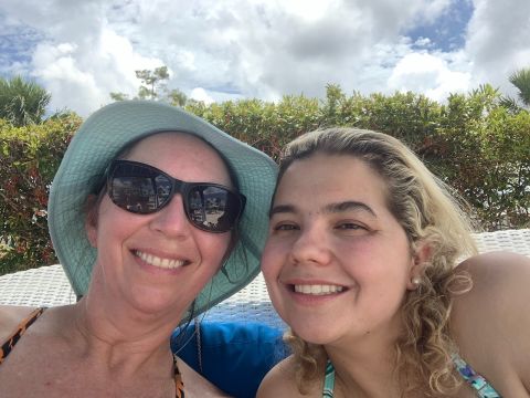 Paytow is Single in MOUNT PLEASANT, South Carolina, 4