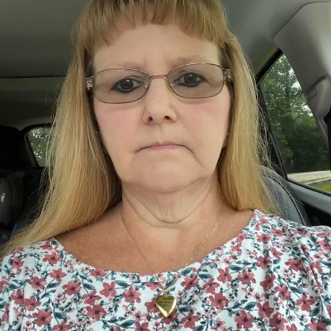 Rhodamollie is Single in LOS ANGELES, California, 2