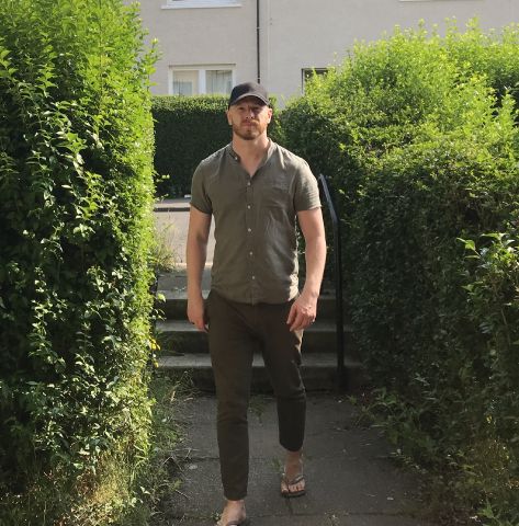 Ascottt is Single in Way, Scotland, 2