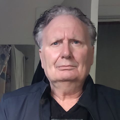 Mpuccini is Single in Bedford Road, Victoria, 3