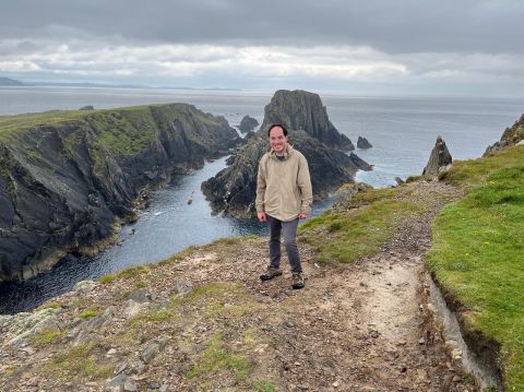 FalafelSalmon is Single in Notre Dame, Indiana, 3