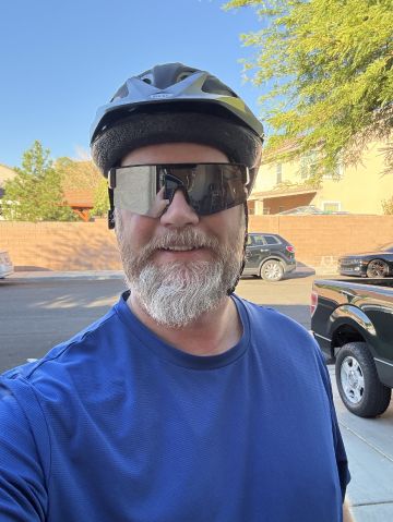 Davv45 is Single in Las Vegas, Nevada, 1