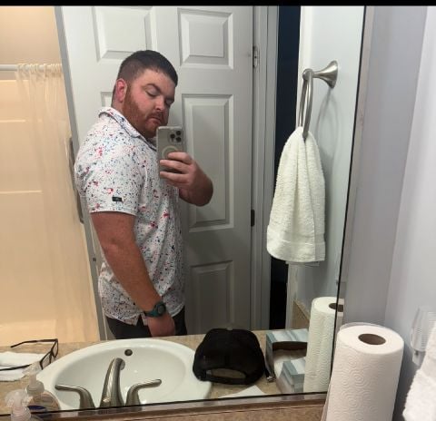 J4buss is Single in Yorktown, Virginia, 2