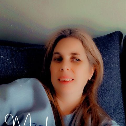 Elaine1983 is Single in Watertown, South Dakota, 2