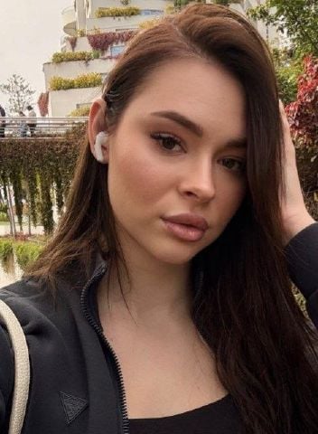 Olena153