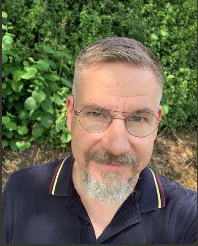 Eric_111 is Single in Hurricane, West Virginia, 3