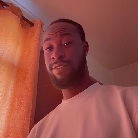 Israel499 is Single in Quatre Borne, Plaines Wilhems, 3